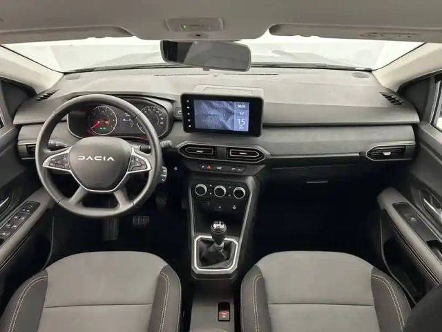 Dacia Jogger tce 110 7 places gsr2 — photo 37