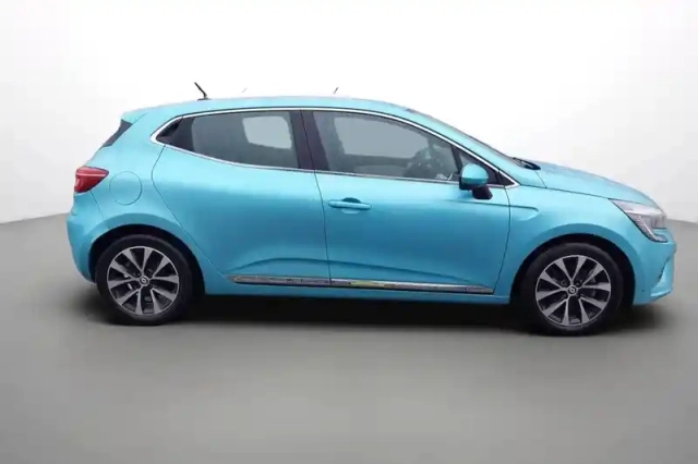 Renault Clio e-tech 140 - 21n — photo 7