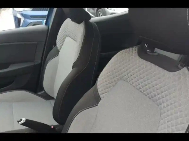 Renault Clio 1.0 tce 90ch evolution - 24 — photo 10