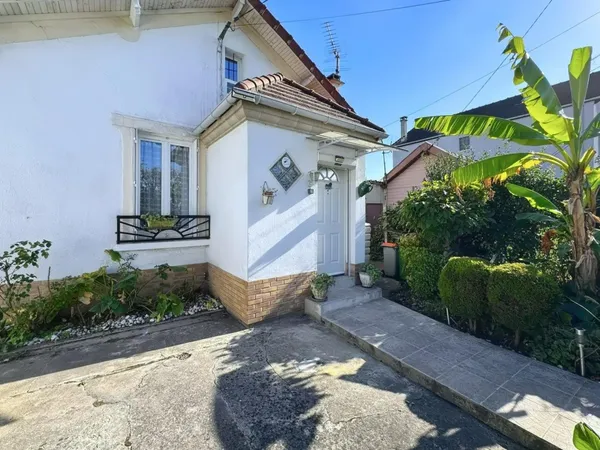 Maison atypique et prête à vivre : posez vos valises !