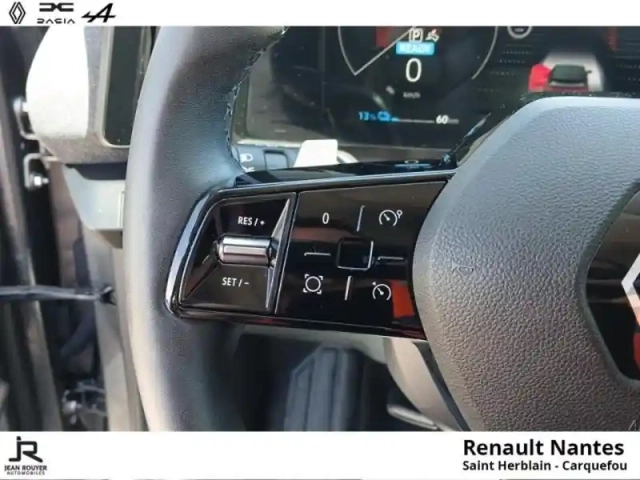 Renault Megane e-tech electric ev60 130ch evolution er super charge — photo 13