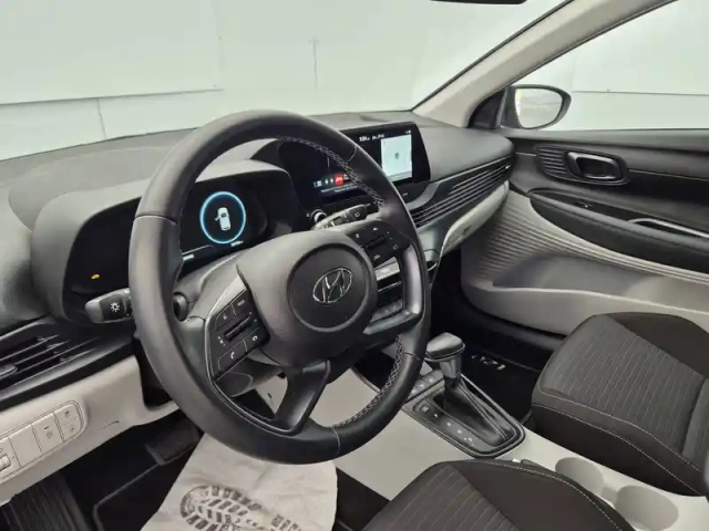 Hyundai I20 1.0 t-gdi 100 dct-7 hybrid 48v — photo 12