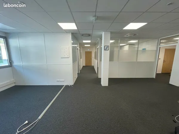 Bureaux 117 m²