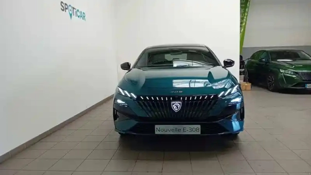 Peugeot 308 electrique 55 kwh 156ch — photo 17