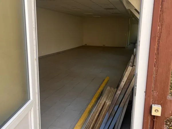 Local commercial