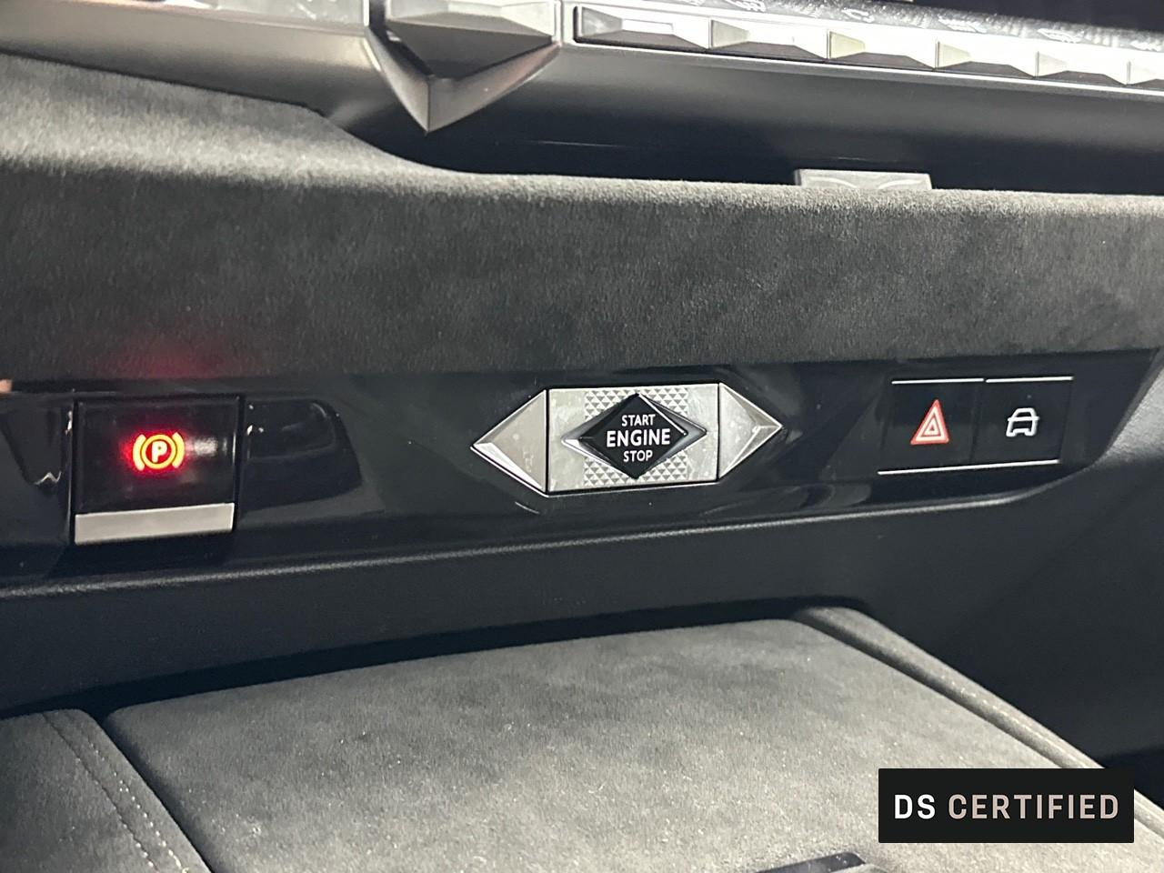 Ds Ds 4 hybride e-tense 225 eat8 performance line+ — photo 28