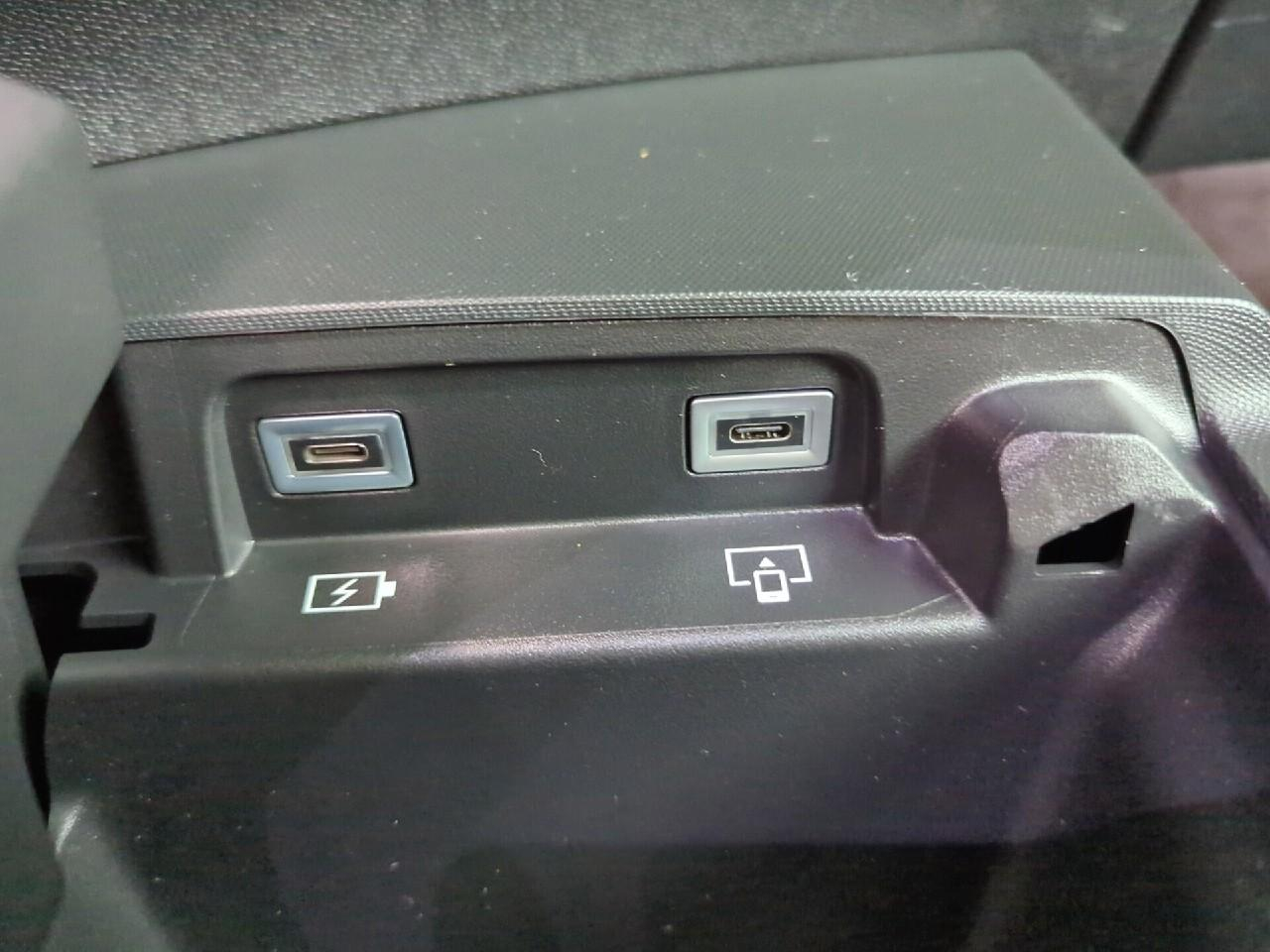 Peugeot 3008 hybrid 136 e-dcs6 allure — photo 28