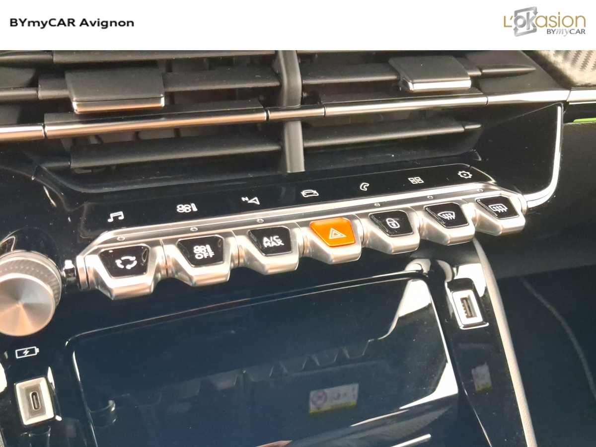 Peugeot 2008 PureTech 130 S&amp;S EAT8 — photo 30