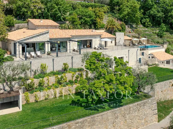 Maison 6 pièces 287 m²
