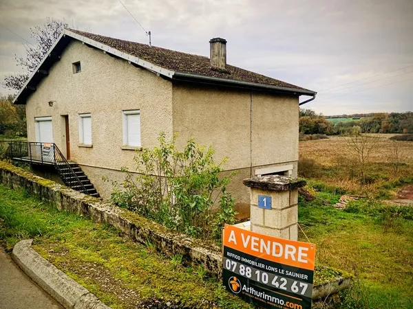 Proche Saint Vit maison sur sous sol