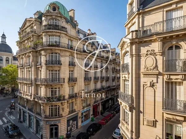 Paris 17e - PONCELET / BAYEN - Studio à vendre - 23,80 m² - Lumineux.