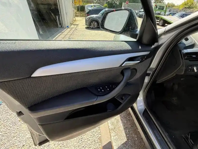Bmw X2 sdrive18da 150ch business design euro6d-t — photo 27