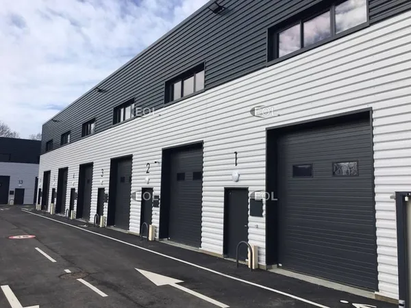 Local d'activité 120 m²