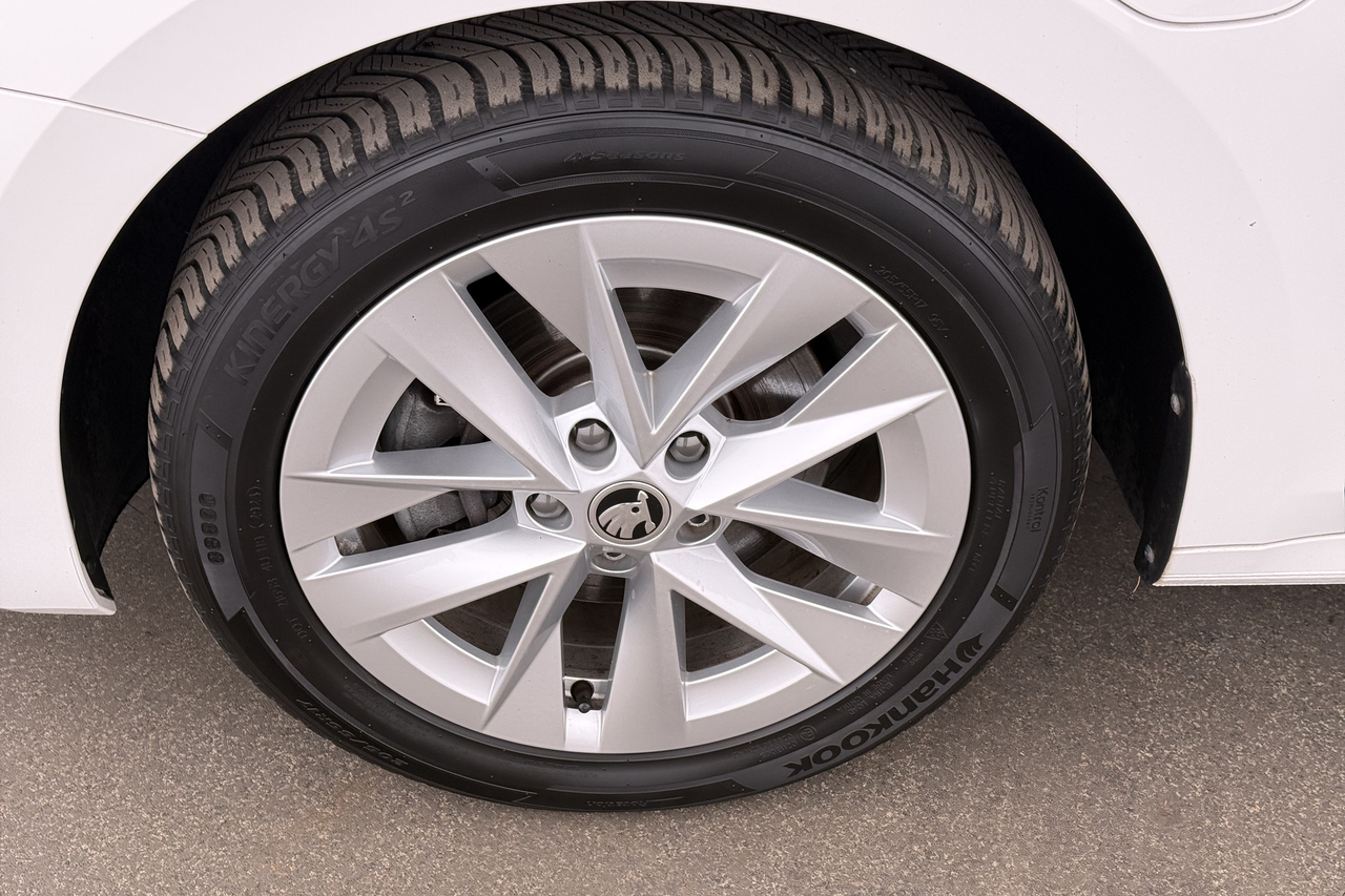 Skoda Octavia Combi — photo 31