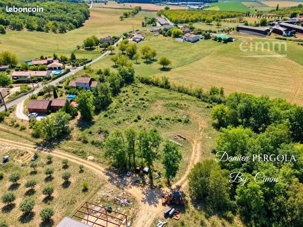 Terrain 1943 m² Les Farges