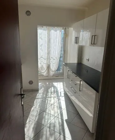 Loue appartement T4