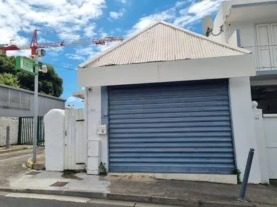 ST DENIS, ville - Local Commercial ou professionnel 60 m²