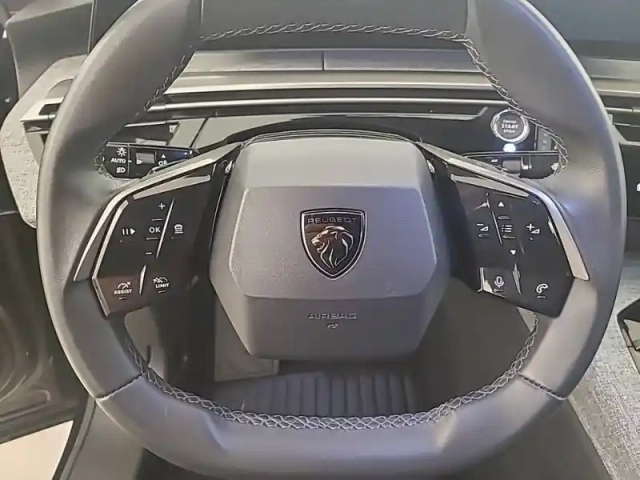 Peugeot 3008 hybrid 145 e-dcs6 — photo 32