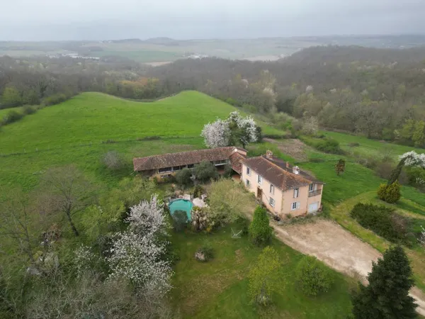 Maison gasconne avec studio et jardin