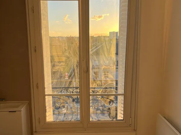 Chambre avec salle d'eau privative • Coloc 750€
