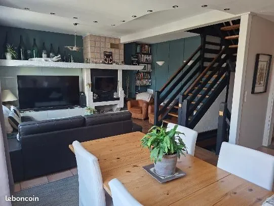 Maison de 105 m2 avec grand garage - Quartier rue de Cernay - Reims