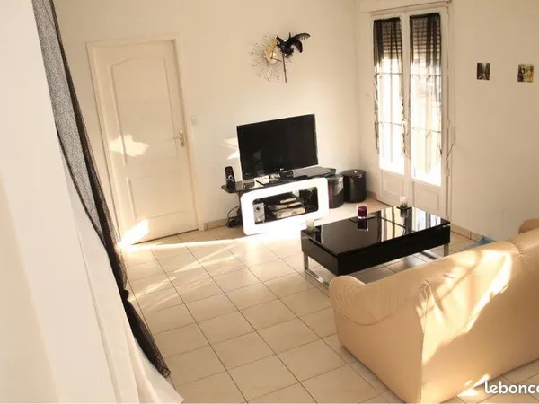 Appartement 2 pièces 42 m² avec balcon à Melun