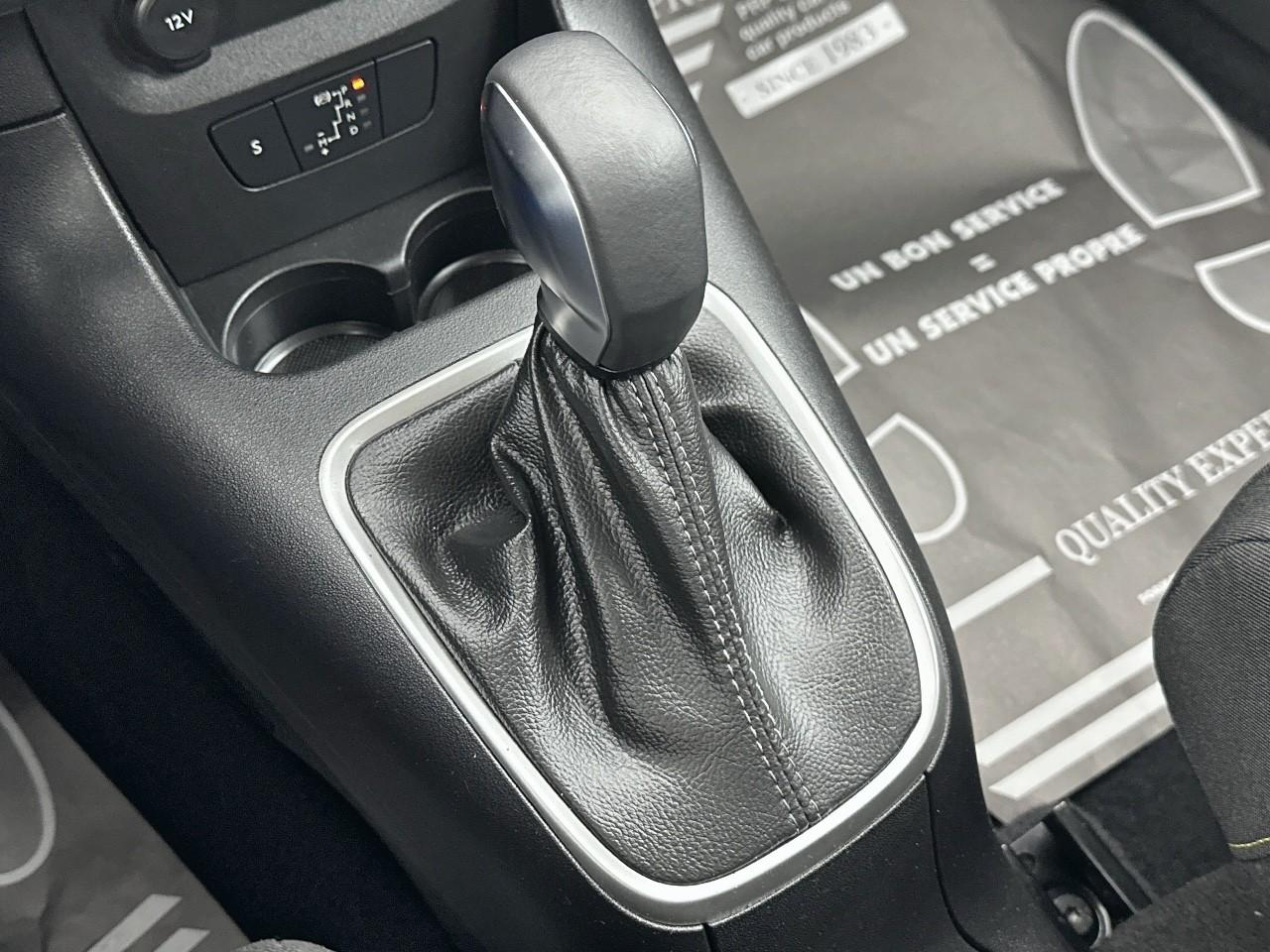 Citroën C3 puretech 110 ch eat6 max — photo 28