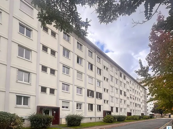 ROUEN ? AU PIED DE LA NOUVELLE LIGNE T5 € T4 VENDU LOUÉ