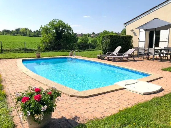 Maison plain pied avec piscine