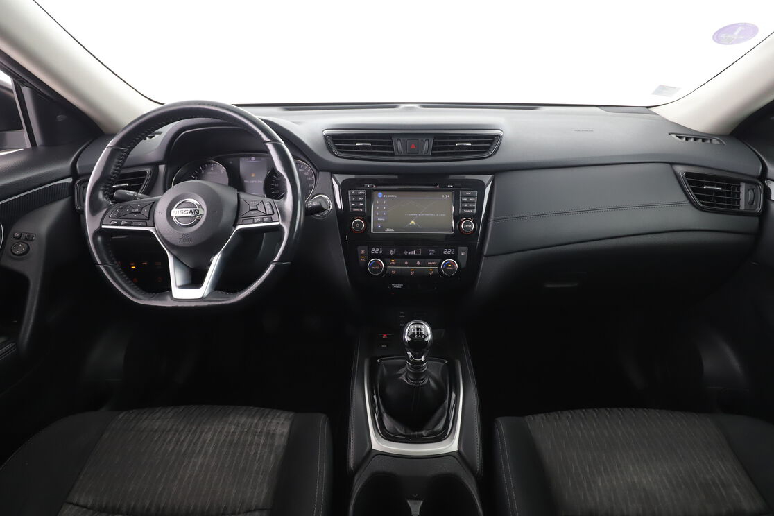 Nissan X-Trail 1.6 DIG-T — photo 11