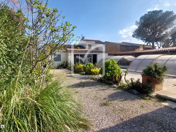 Villa 6 pièces 160 m²