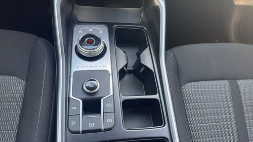 Kia Sorento  1.6 T-GDi 16V GPF 230 Hybrid BVA6 180 ch - Design – 2022 – 45166 km – Hybride essence – Boîte Automatique — photo 12