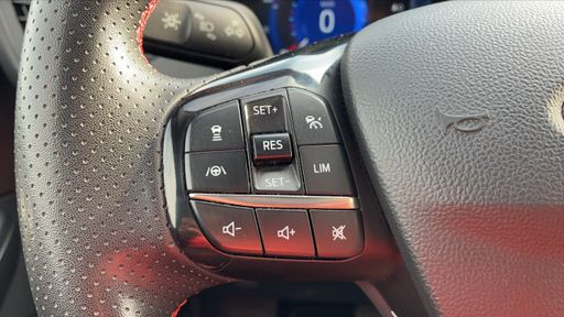 Ford Kuga 2.5 Duratec 190 Hybrid 4x2 CVT - ST-Line X – 2021 – 102040 km – Hybride essence – Boîte Automatique — photo 11