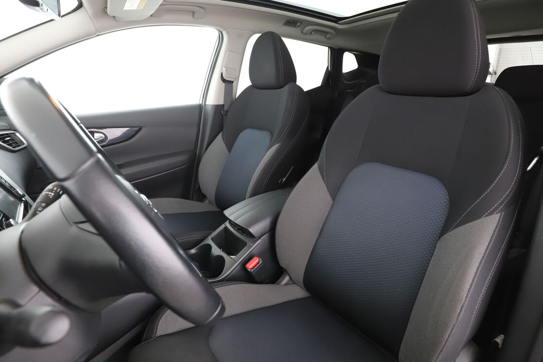 Nissan Qashqai 1.5 dCi N-Connecta DCT7 — photo 9