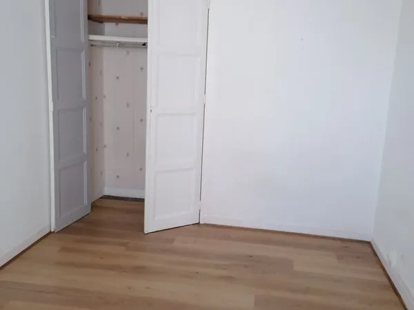 F2 dans petite résience