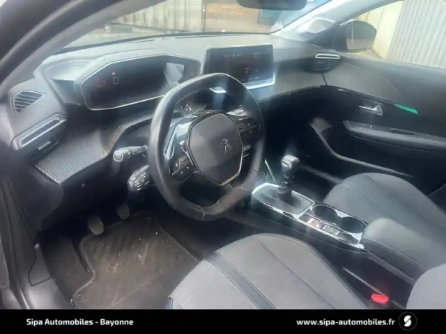 Peugeot 208 puretech 100 s&amp;s bvm6 — photo 8