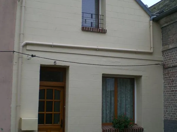 À louer - T2 rénové dans une maison mitoyenne, secteur Faubourg d'Isle à Saint-Quentin