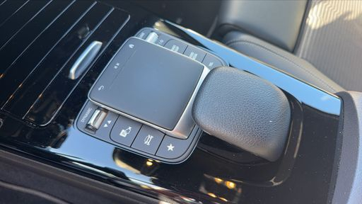 Mercedes Classe A 180 136 7G-DCT - AMG Line – 2021 – 80798 km – Essence – Boîte Automatique — photo 11