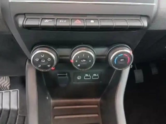 Renault Clio v auto école blue dci 100 ch - 24 — photo 18