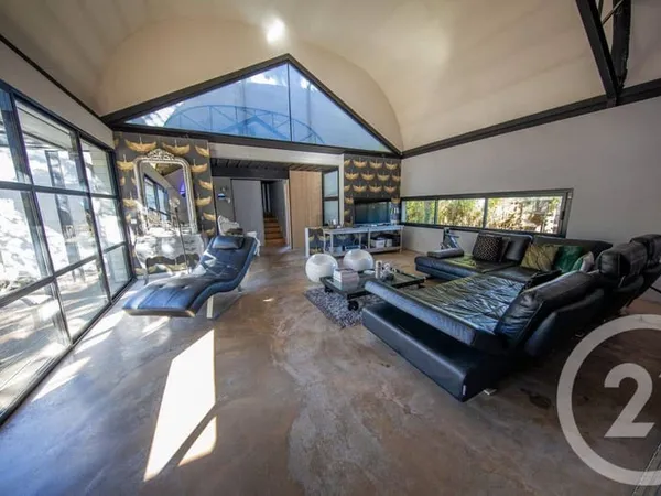 Maison 6 pièces 208 m²