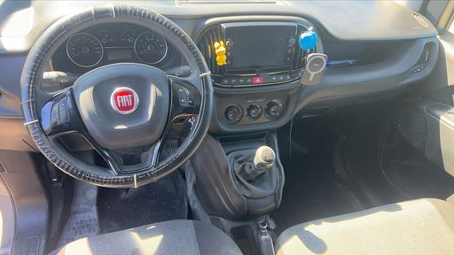 Fiat Doblo VU 1.6 MultiJet 120 - Cargo – 2023 – 65309 km – Diesel – Boîte Manuelle — photo 19