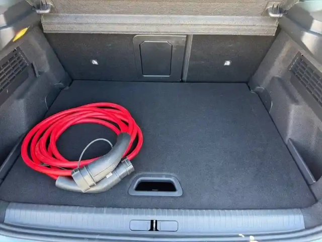 Citroën C4 e- 136 ch automatique — photo 13