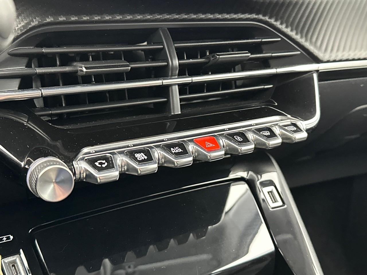 Peugeot 2008 puretech 130 s&s bvm6 allure — photo 26