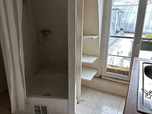 Appartement 1 pièce 9 m²