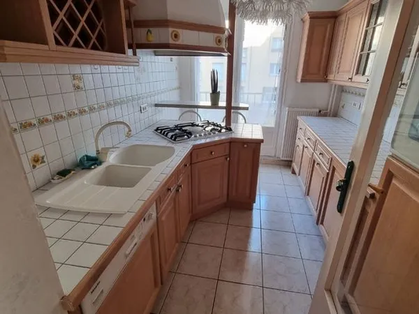 T4 vieille ville 78m2