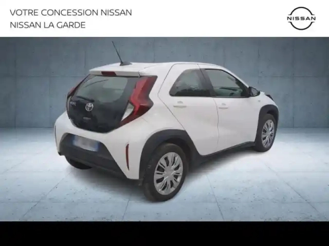 Toyota Aygo X 1.0 vvt-i 72ch dynamic my24 — photo 6