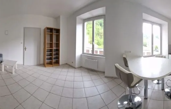 Investisseur - T2 loué 450 /mois + parking - Rentabilité attractive