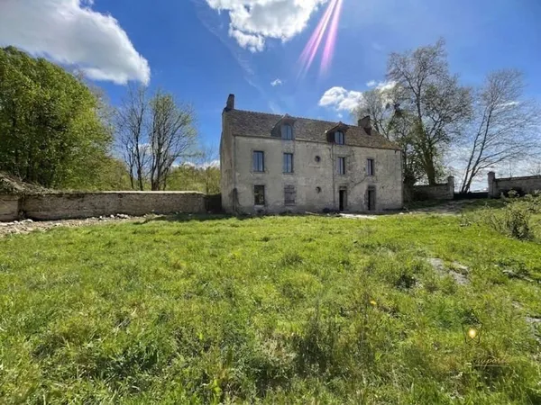 Mormant-sur-Vernisson maison et nombreuses dépendances