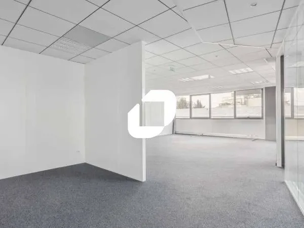 Bureaux 272 m²
