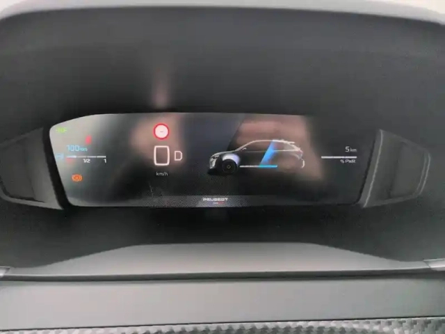 Peugeot 208 hybrid 110 e-dcs6 — photo 30